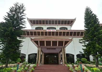 प्रतिनिधिसभाको बैठक भोलिसम्मका लागि स्थगित