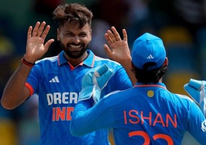 घरेलु टोली वेस्ट इन्डिजसँगको तेस्रो टि–२० मा भारत ७ विकेटले…