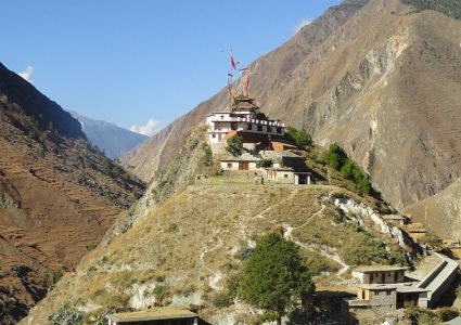त्रिपुरासुन्दरी शक्तिपीठका सिँढी तोडफोड